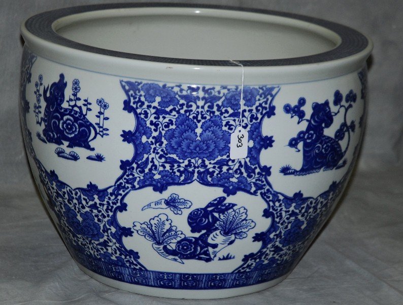 Chinese blue and white porcelain fish bowl. H:14.5": Chinese blue and white porcelain fish bowl. H:14.5" D:21"