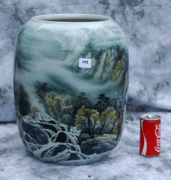 Chinese porcelain jardinere with calligraphy on neck: Chinese porcelain jardinere with calligraphy on neck. H:17"