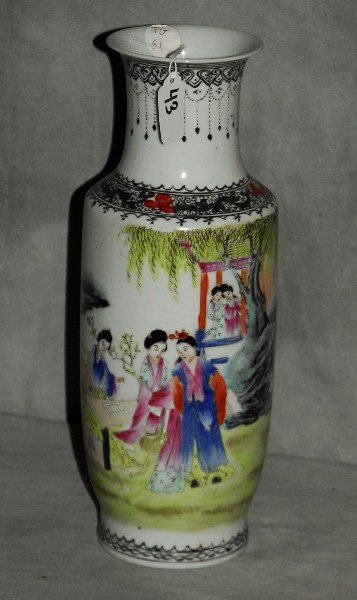 Chinese republic period porcelain vase with red seal: Chinese republic period porcelain vase with red seal mark on back. H:13.5"