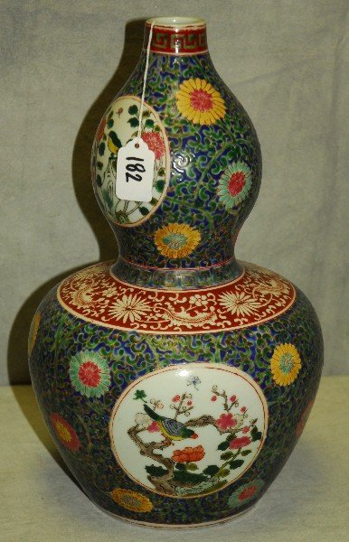 Antique Chinese Famille Verte porcelain double gourd: Antique Chinese Famille Verte porcelain double gourd vase with 6 character mark on bottom. H:14"