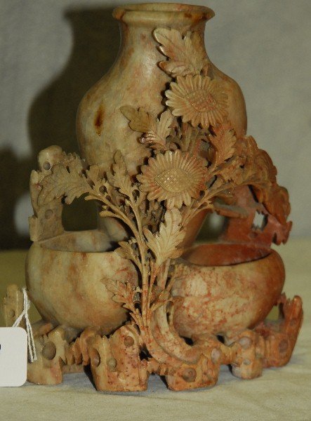 Chinese soapstone vase. H:7": Chinese soapstone vase. H:7"