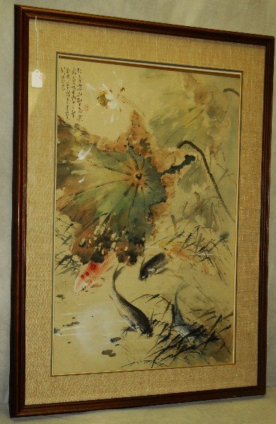 Chinese watercolor on silk of Koi: Chinese watercolor on silk of Koi artist signed with seal. site size H:32" W:20.5" Name plate on frame reads "Su Yue Lee"