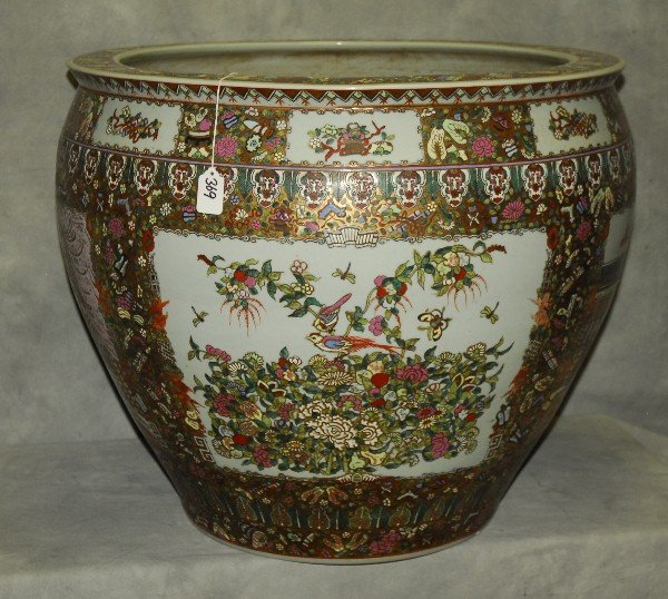 Chinese rose medallion porcelain fish bowl 20th C: Chinese rose medallion porcelain fish bowl 20th C . H:21.5" D:25"