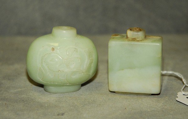 2 Chinese jade snuff bottles. H:2" (1 of 1)