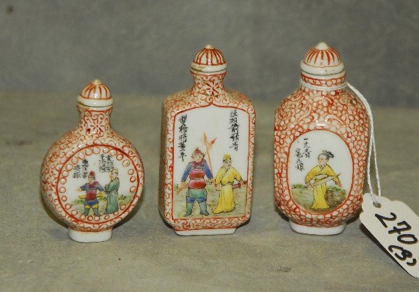 3 Chinese antique porcelain snuff bottles with marks on (1 of 3)