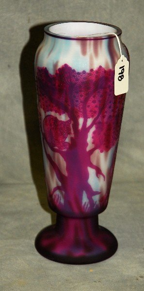 Art glass vase signed Daum Nancy. H:10.75": Art glass vase signed Daum Nancy. H:10.75"