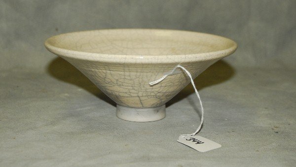 Lucie Rie pottery bowl. H:3.25" D:8" (1 of 3)
