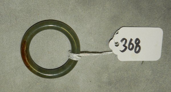 Chinese jade ring. D:1.75": Chinese jade ring. D:1.75"