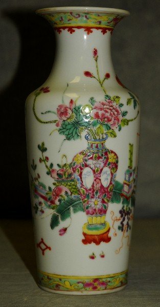 Antique Chinese porcelain and enamel vase marked China: Antique Chinese porcelain and enamel vase marked China on bottom. H:9"