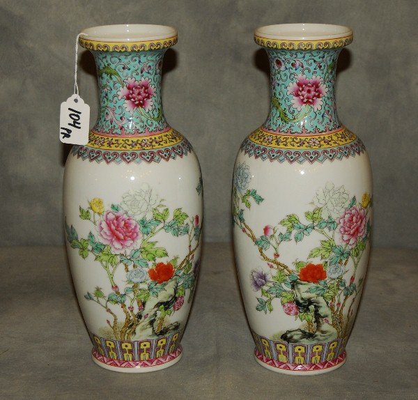 Pair of antique Chinese porcelain vases with caligraphy (1 of 7)