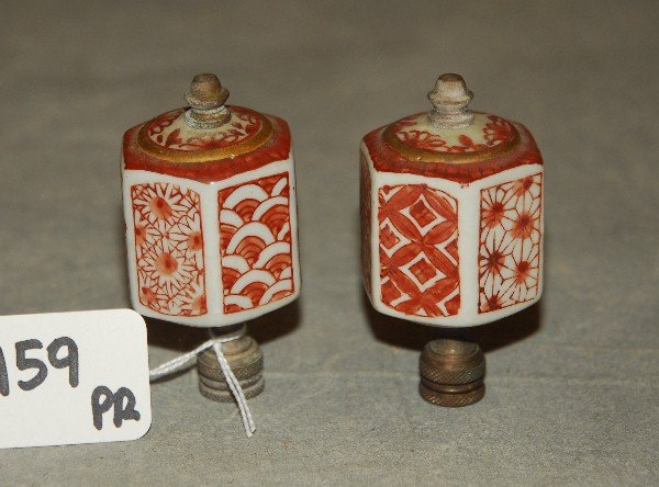 Pair of Chinese porcelain hexagonal lamp finials. H: (1 of 2)