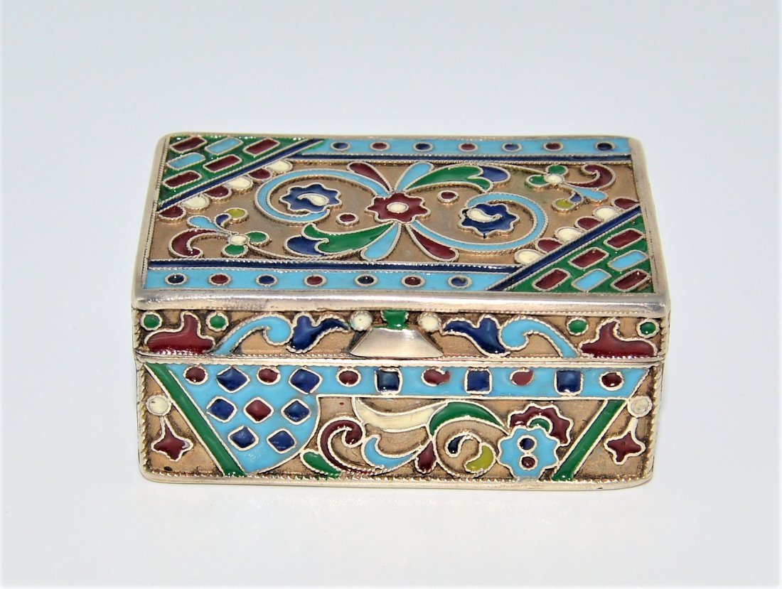 A RARE ANTIQUE RUSSIAN ENAMEL SILVER BOX (1 of 6)