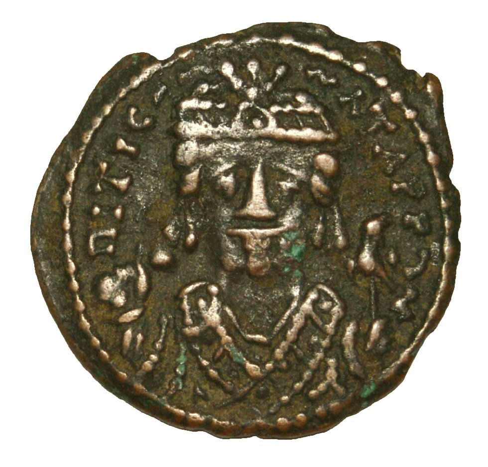 BYZANTINE TIBERIUS II CONSTANTINE 578-582 Æ HALF FOLLIS (1 of 2)