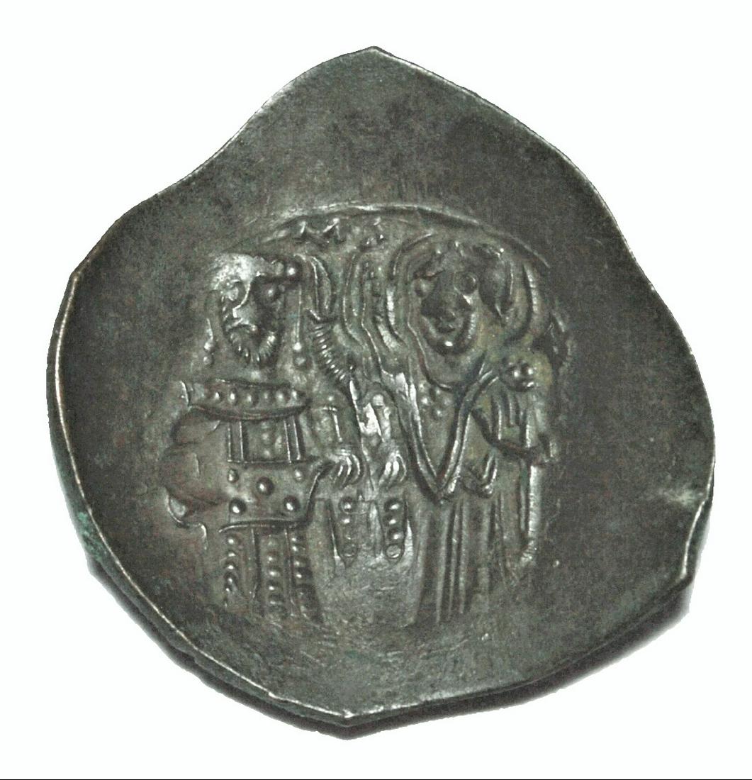 BYZANTINE EMPIRE John III Ducas (Vatatzes) 1222-1254 Ã†: ANCIENT BYZANTINE EMPIRE John III Ducas (Vatatzes). Emperor of Nicaea, 1222-1254. Ã† Trachy . Thessalonica mint. TheTheotokos (Virgin Mary) enthroned facing, holding head of the Infant Christ; lis 
