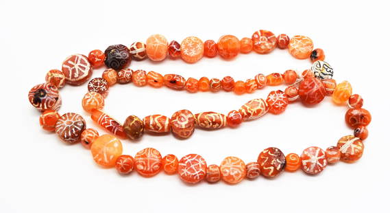 ANCIENT CARNELIAN ETCHED BEADS NECKLACE 3RD CENTURY BC: EXTREMELY RARE ANCIENT CARNELIAN ETCHED BEADS NECKLACE 3RD-2ND CENTURY BC. Etched carnelian beads from the third-millennium BC Royal Cemetery of Ur.Etched carnelian beads were first produced in the