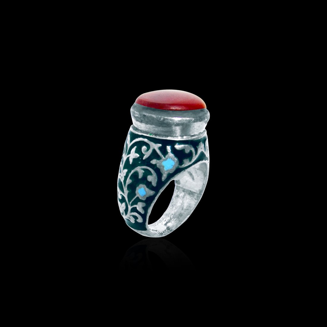 A Persian Carnelian Silver Enamel Ring Late 19th Centur: An Antique Persian Carnelian Silver Enamel Ring , 19th Century , With Beautiful Islamic Style Design in Enamel , Green & Turquoise Enamel .