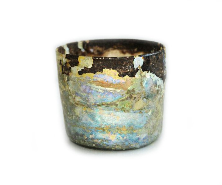 A Rare Ancient Islamic Abbasid Glass Cup 8th Century: A Very Rare Ancient Islamic Abbasid Caliphate Glass Cup , Circa 8th Century , With Great Patina .
