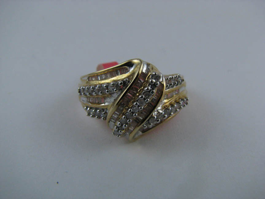 10k Gold and Diamond Ring. Solid Gold.: 10k Gold and Diamond Ring. Solid Gold.