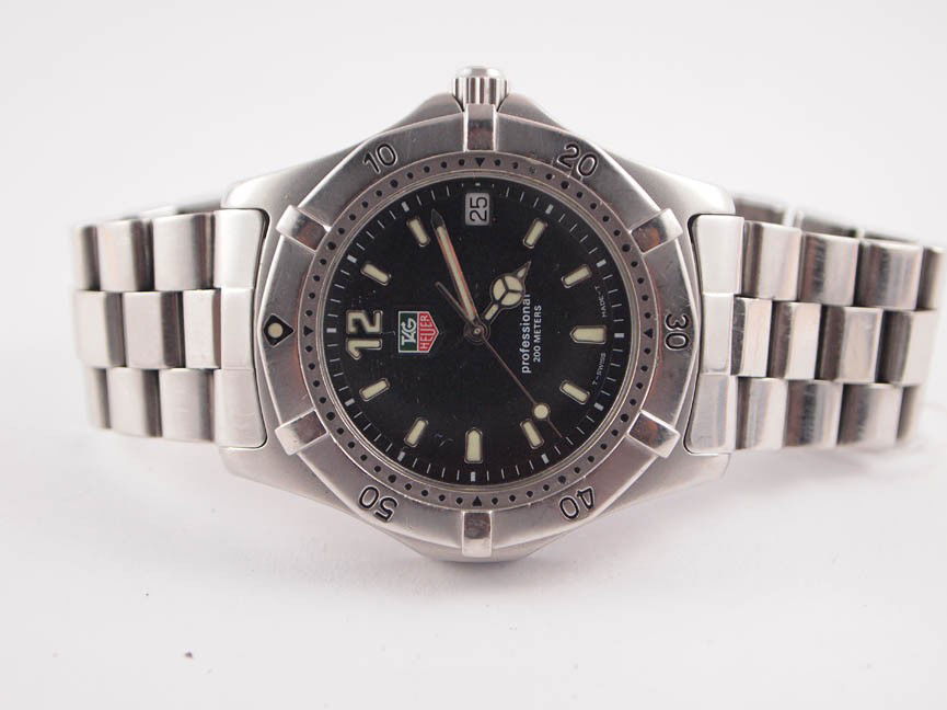 Tag Heuer Mens Professional. Black Dial.: Tag Heuer Mens Professional. Black Dial. Date. Stainless Steel. Swiss Made.
