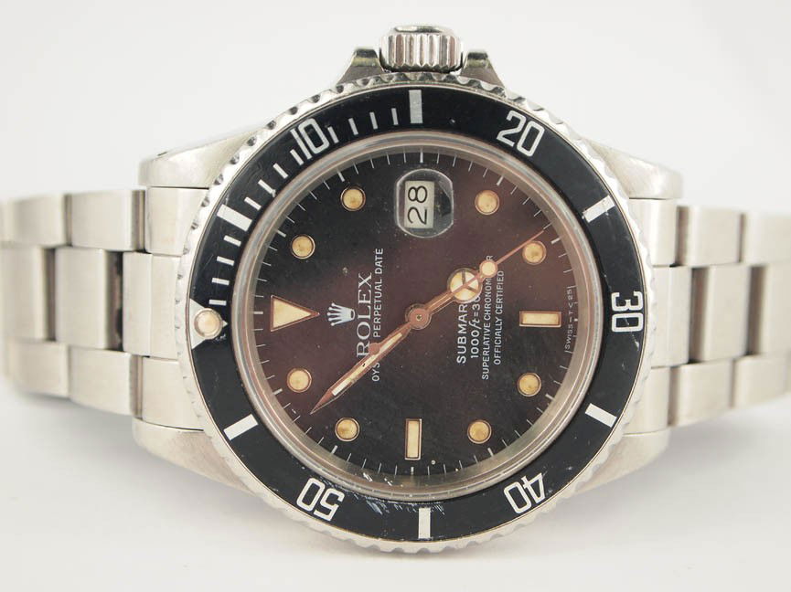 Rolex Mens Stainless Steel Submariner. Date.: Rolex Mens Stainless Steel Submariner. Date. Rolex, Mens, Stainless Steel, Oyster Perpetual, Submariner, Date, Automatic Movement, Oyster Bracelet, Deployment Buckle, Swiss Made, Nice Condition, Scrat