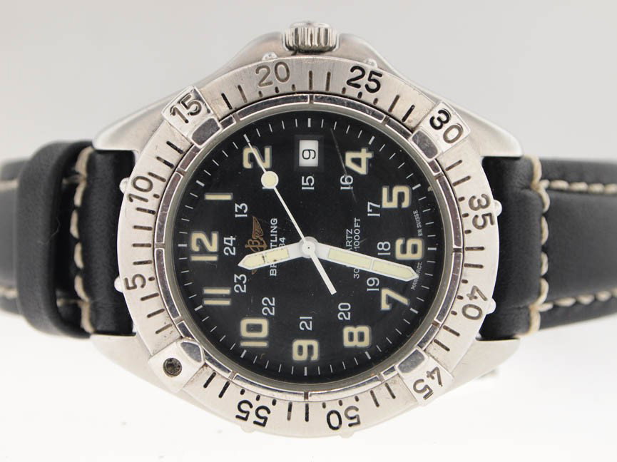 Breitling Mens Stainless Steel Divers Watch.: Breitling Mens Stainless Steel Divers Watch. Breitling, Mens, Stainless Steel, Divers Watch, Date, Leather Strap, Swiss Made, Beautiful Condition, Pre-Owned.