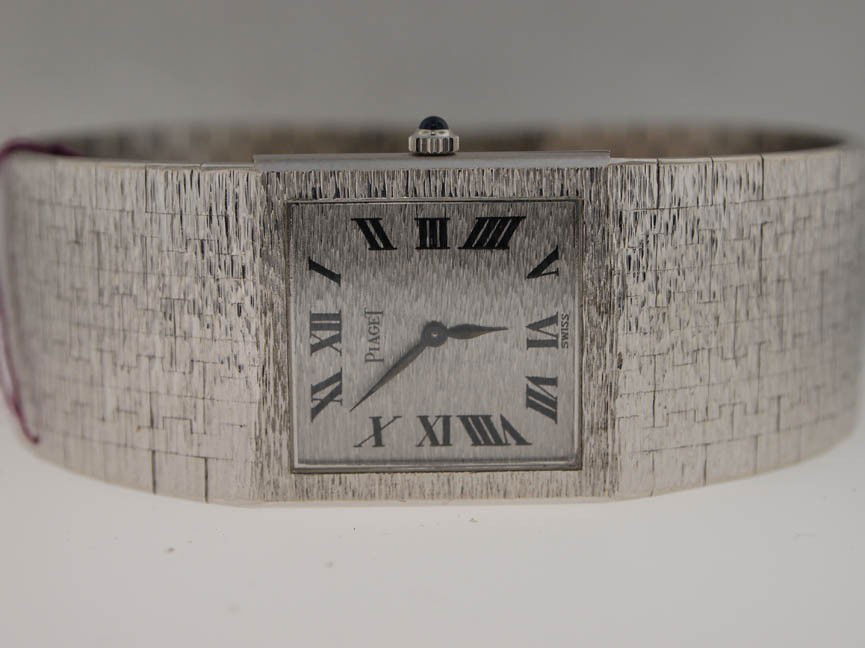 Piaget Mens 18k Whire Gold Dress Watch.: Piaget Mens 18k Whire Gold Dress Watch. Piaget, Mens, 18k White Gold, Dress Watch, Aprox 86 Grams, Swiss Made, Beautiful Condition, Pre-Owned.