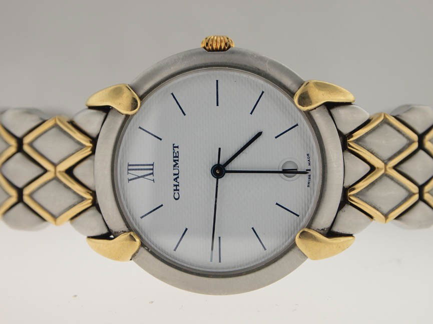 Chaumet Mens 18k and SS Watch. Date.: Chaumet Mens 18k and SS Watch. Date. Chaumet, Mens Size, 18k Gold, Stainless Steel, Date, Deployment Buckle, Swiss Made, Beautiful Condition, Pre-Owned.