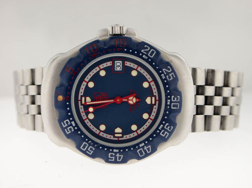 Tag Heuer Mens Stainless Steel Diver's Watch.: Tag Heuer Mens Stainless Steel Diver's Watch. Tag Heuer, Mens, Stainless Steel, Professional, Divers Watch, Blue Dial, Blue Bezel, Date, Deployment Buckle, Swiss Made, Beautiful Condition, Pre-Owned.