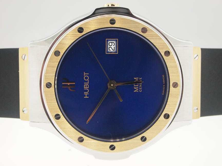 Hublot NEW Mens 18k and SS Classic 36MM. $6400 Retai: Hublot NEW Mens 18k and SS Classic 36MM. $6400 Retail. Hublot, BRAND NEW UNWORN, Mens/Midsize 18k Gold, Stainless Steel, Classic, 36MM, Quartz Movement, $6400 Retail, Swiss Made.
