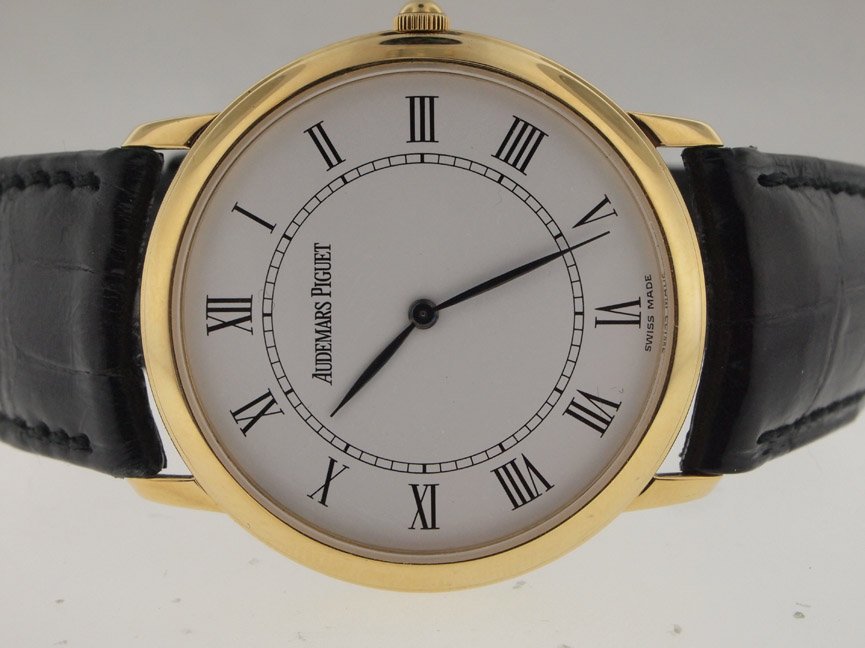 Audemars Piguet 18k Manual Wind Dress Watch.: Audemars Piguet 18k Manual Wind Dress Watch. Audemars, Piguet, 18k Gold, Manual Wind, Dress Watch, Leather Strap, Roman Numeral Dial, Swiss Made.