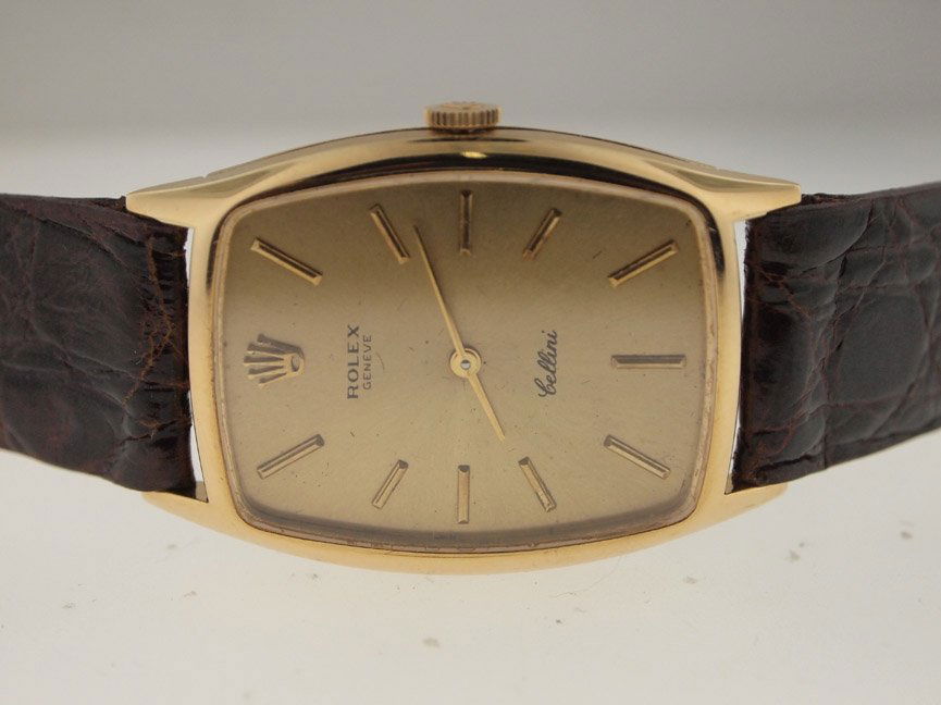 Rolex Cellini 18k Gold Vintage 26x39MM Dress Watch.: Rolex Cellini 18k Gold Vintage 26x39MM Dress Watch. Rolex, Mens, 18k Gold, Vintage, 26mm x 39mm, Manual Wind, Dress Watch.Leather Strap, Swiss Made.