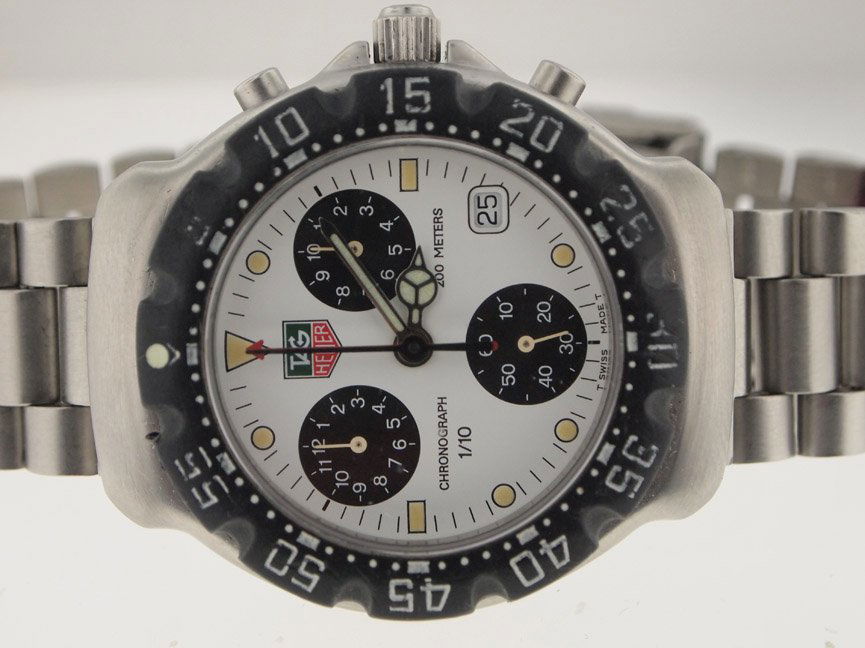 Tag Heuer Mens SS Chronograph.: Tag Heuer Mens SS Chronograph. Tag Heuer, Mens, Stainless Steel, Chronograph, Date, Deployment Buckle, Quartz, Swiss Made.