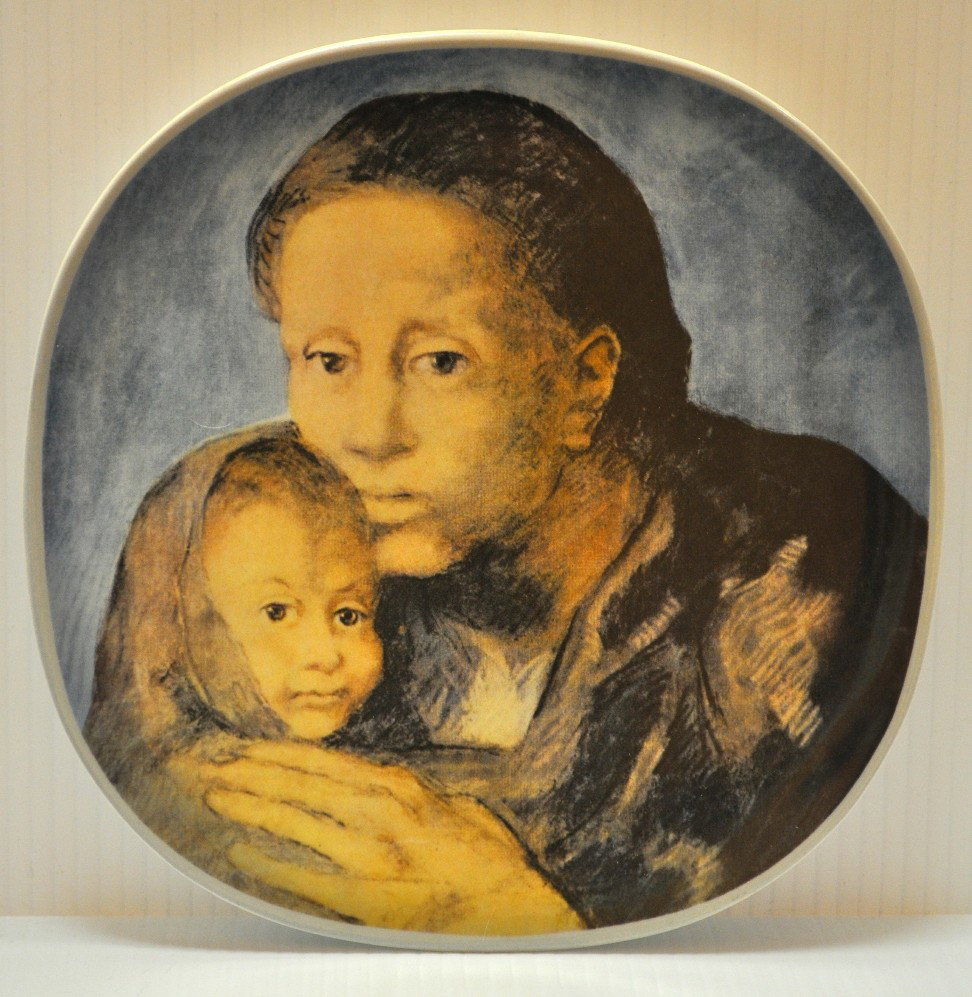 Vintage 1973 Pablo Picasso Limited Edition Collect: Vintage 1973 Pablo Picasso "MATERNITY 1903' LIMITED EDITION Collector Plate 8.75 IN X 8.75 IN