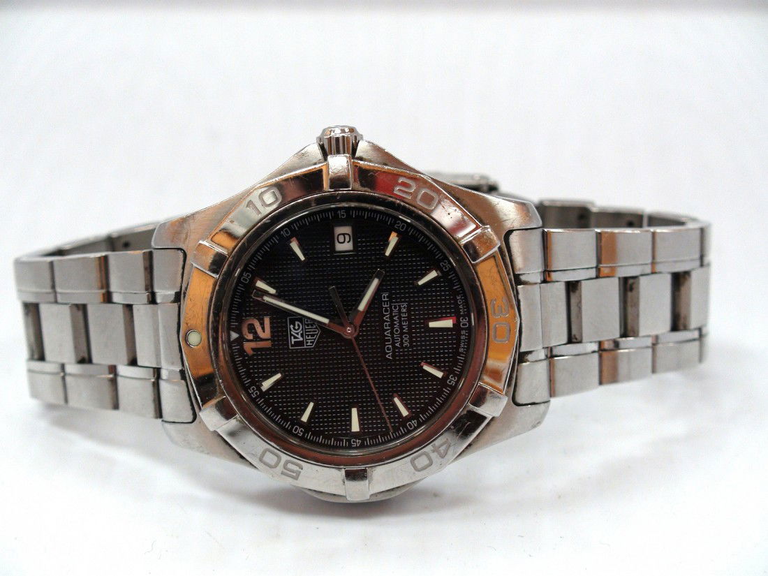 TAG HEUER MENS AUCTOMATIC WATCH: MENS STAINLESS STEEL TAG HEUER AUCTOMATIC WATCH