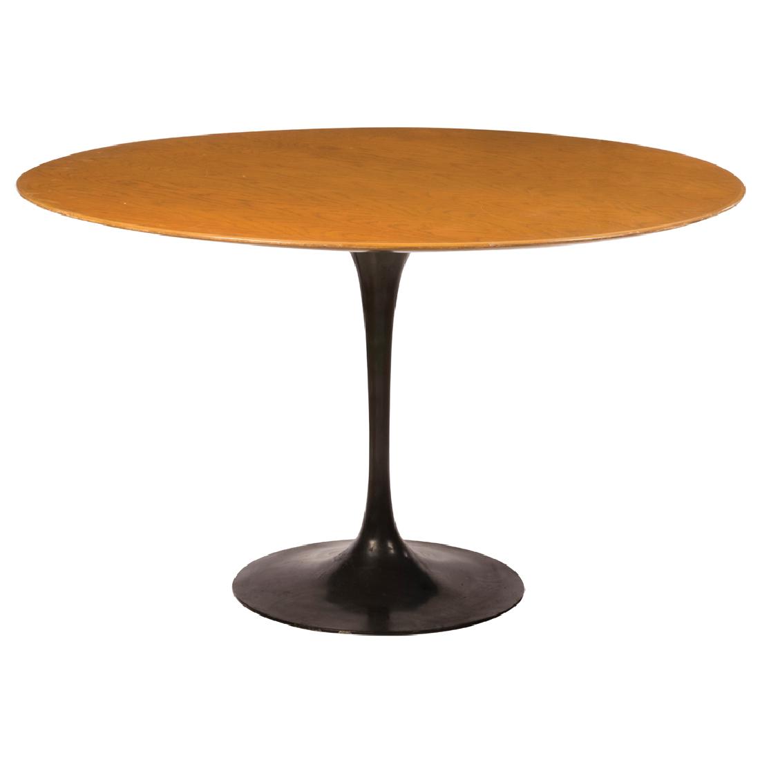 Eero Saarinen for Knoll international. Black lacquered (1 of 1)