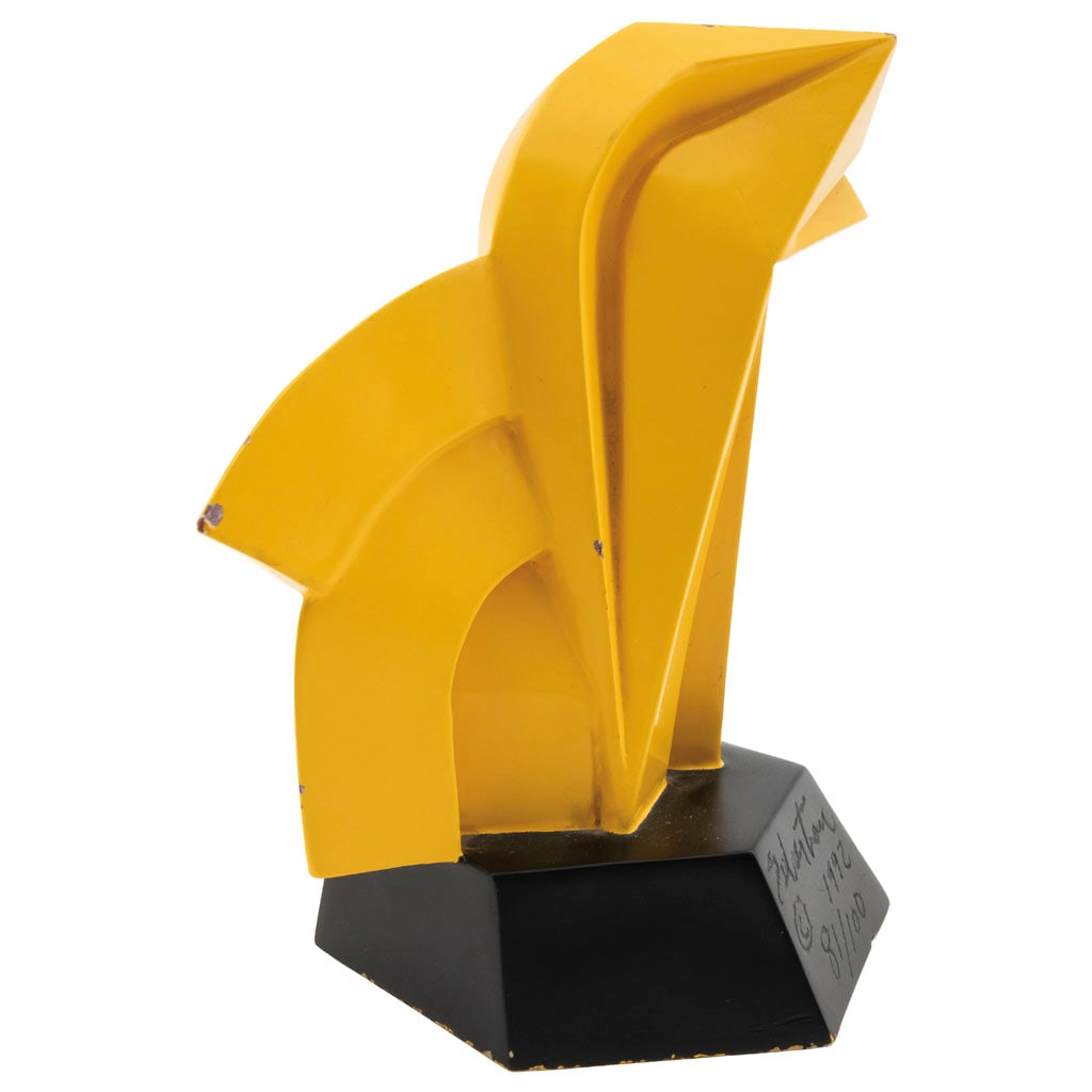 SEBASTIAN. Cabeza de caballo / El caballito. Firmada y fechada 1992. Escultura en fierro esmaltado: ENRIQUE CARBAJAL "SEBASTIAN"(Camargo, Chihuahua, 1947 - )Cabeza de caballo / El caballitoFirmada y fechada 1992Escultura en fierro esmaltado 81 / 100Otra versión de esta obra con distinto número de