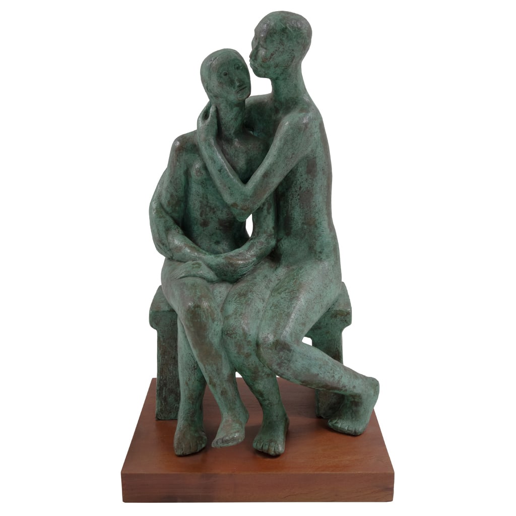 ROSA CASTILLO. Sin título. Firmada. Escultura en bronce en base de madera. 48 x 28 x 22 cm: ROSA CASTILLO(Jalisco, 1910 - Ciudad de México, 1989) Sin título FirmadaEscultura en bronce en base de maderaProcedencia: pertenecieron a la colección de María Luisa Novelo.Presenta mínimos detal
