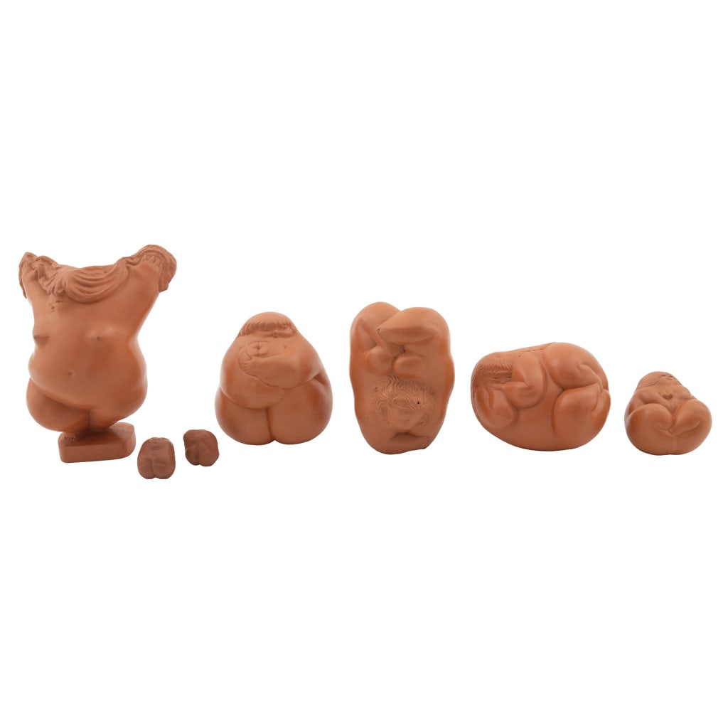 RICARDO MESA. Sin título. A, D, E, F, G) Firmadas. B, C) Sin firma. Esculturas en terracota. (1 of 4)