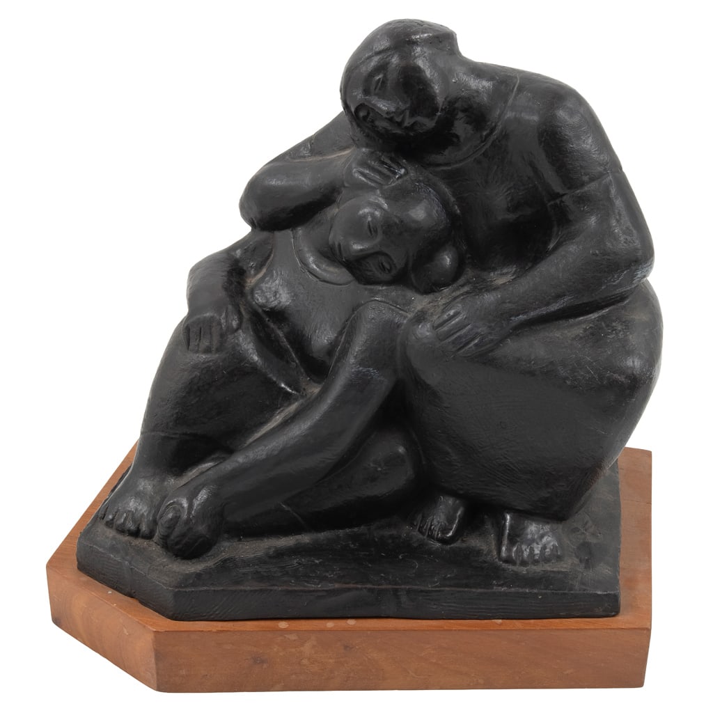 ROSA CASTILLO. Sin título. Firmada. Escultura en bronce sin número de tiraje en base de madera.: ROSA CASTILLO(Jalisco, 1910 - Ciudad de México, 1989) Sin título FirmadaEscultura en bronce sin número de tiraje en base de maderaProcedencia: perteneció a la colección de María Luisa Novelo.Pre