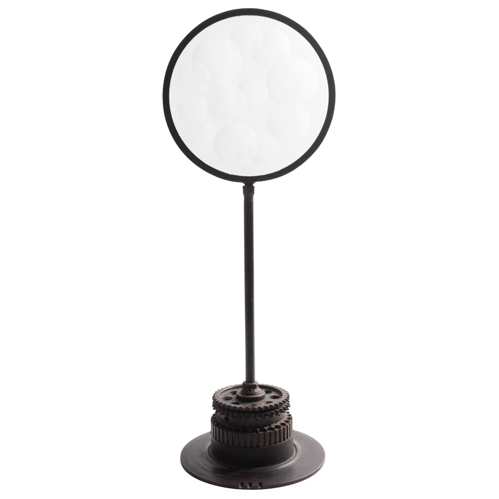 FELICIANO BÉJAR. Custodia, de la colección Magiscopios®. Firmada y fechada 1992. Escultura en: FELICIANO BÉJAR(Michoacán, 1920 - Ciudad de México, 2007) Custodia, de la colección Magiscopios® Firmada y fechada 1992Escultura en acero y cristal talladoAgradecemos a Martín Feliciano Béjar p