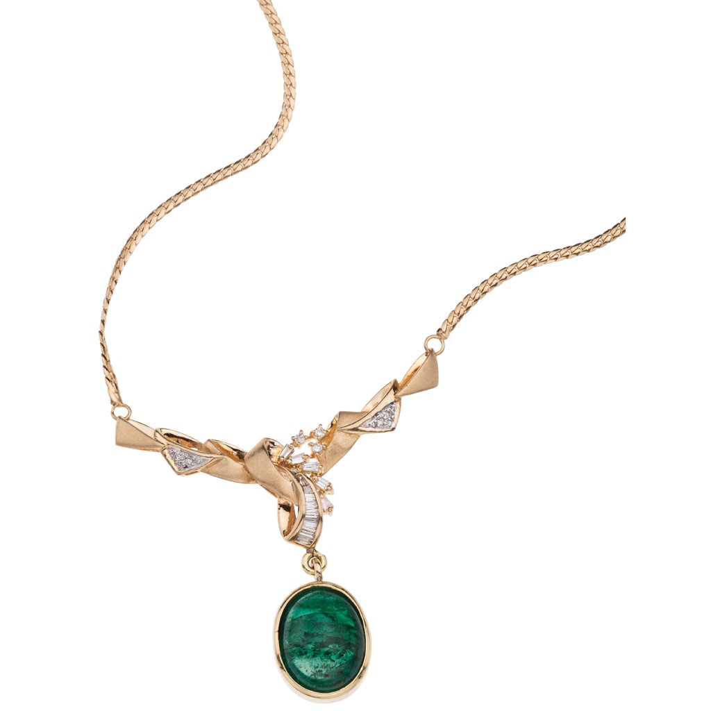 An 18K yellow gold choker with 1 emerald ~10.0 carats (1 of 1)