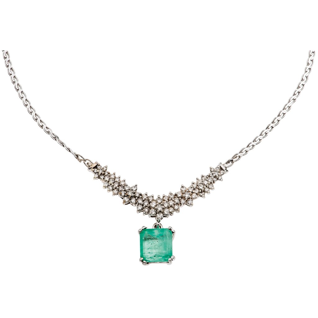 A 14K white gold choker with 1 emerald ~9.0 carats and: A 14K white gold choker with 1 emerald ~9.0 carats and 66 diamonds.