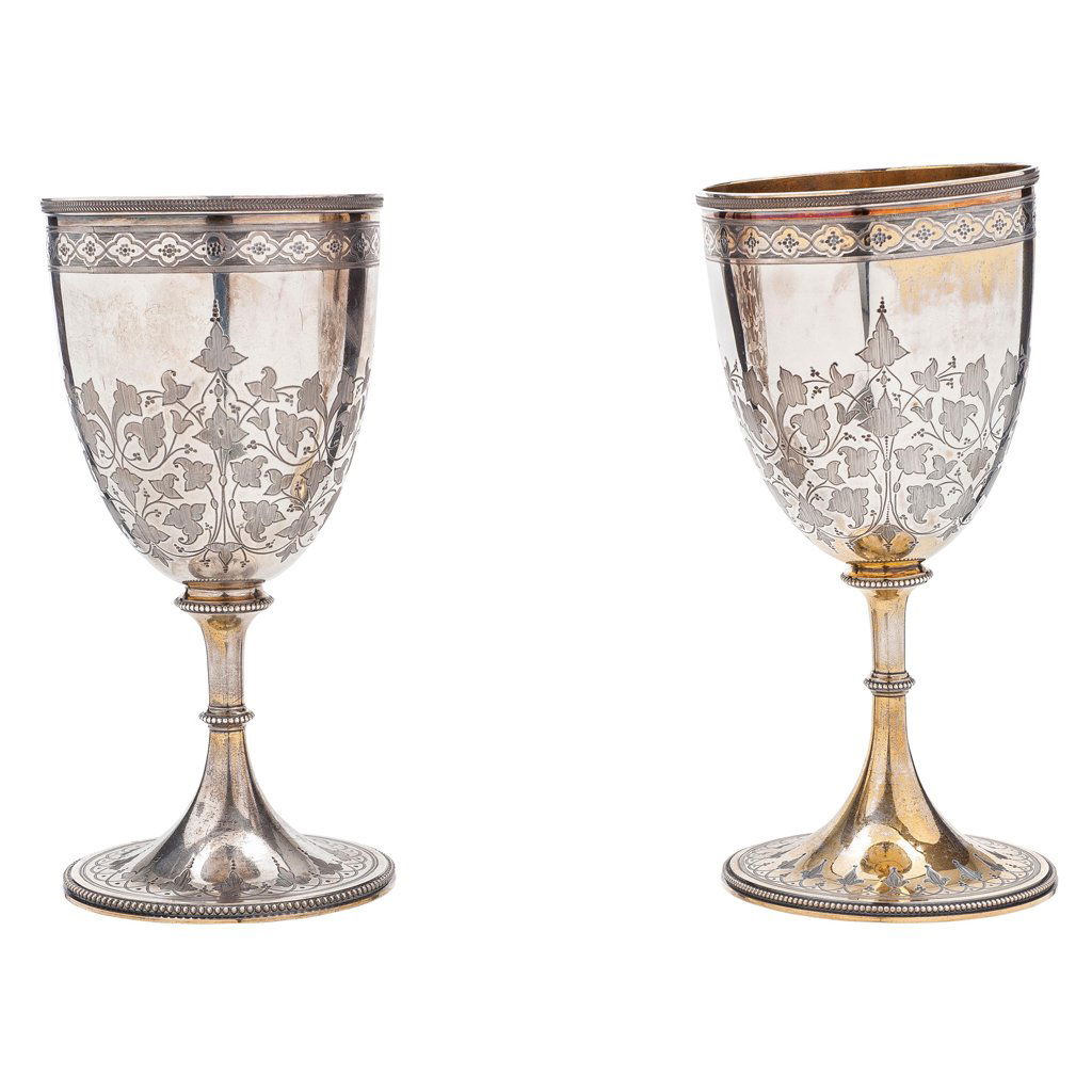 PAIR OF CHALICES. ENGLAND, LATE 19th CENTURY. Silver (1 of 1)