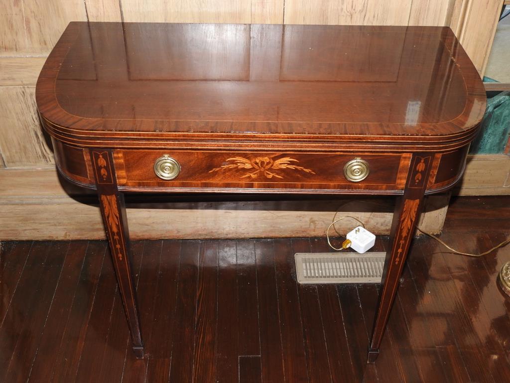 Federal Style Fliptop Table (1 of 4)