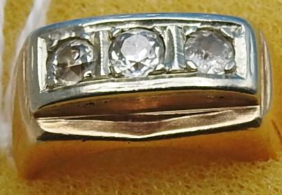 14kt Gold Three Stone Ring (1 of 2)