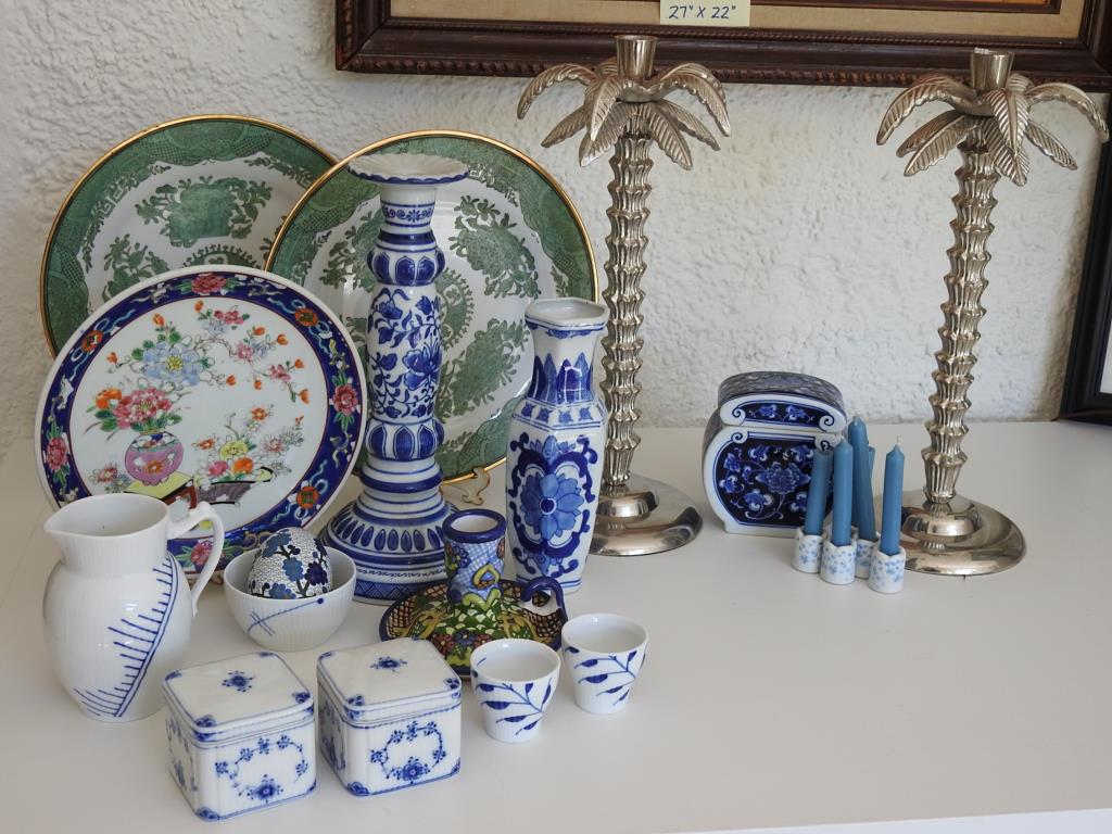 Table Top Lot (1 of 5)