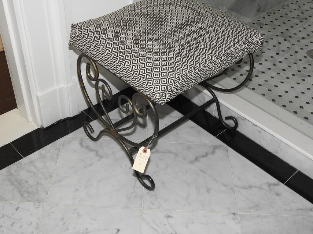 French Style Bench (1 of 2)