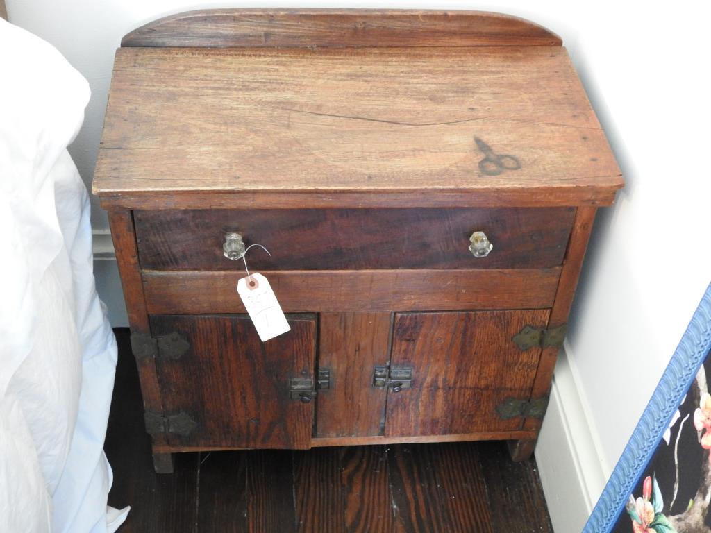 Primitive Washstand (1 of 2)