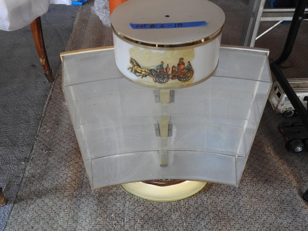 VINTAGE DISPLAY CASE (1 of 4)