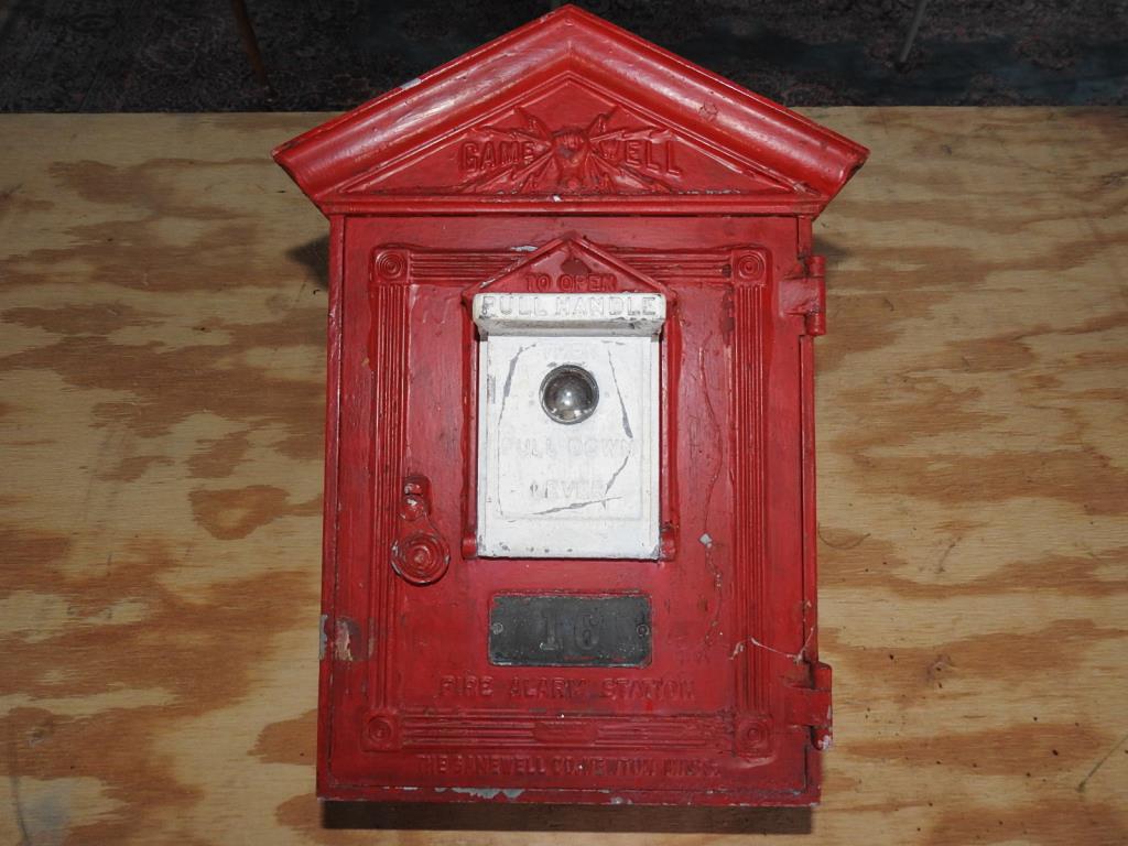 1 VINTAGE FIRE BOX (1 of 7)